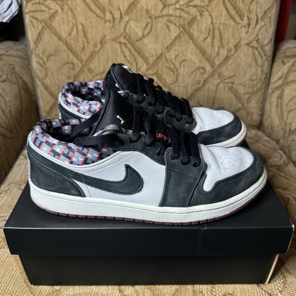Size 9 - Air Jordan 1 Low Quai 54 2021 Preowned w/ Laces +‎ Box DM0095-106 main image 6
